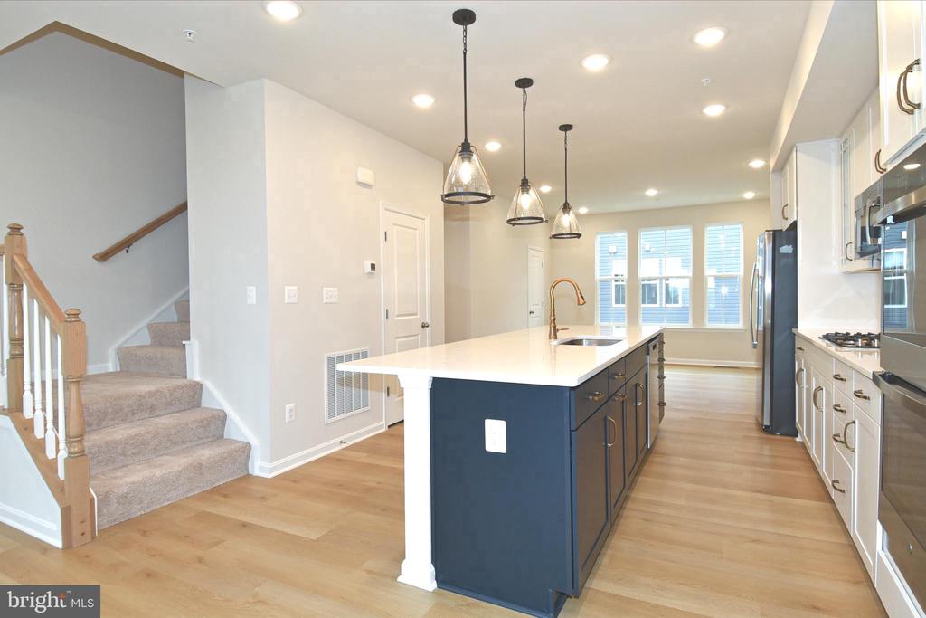 402 MATLOCK LANE