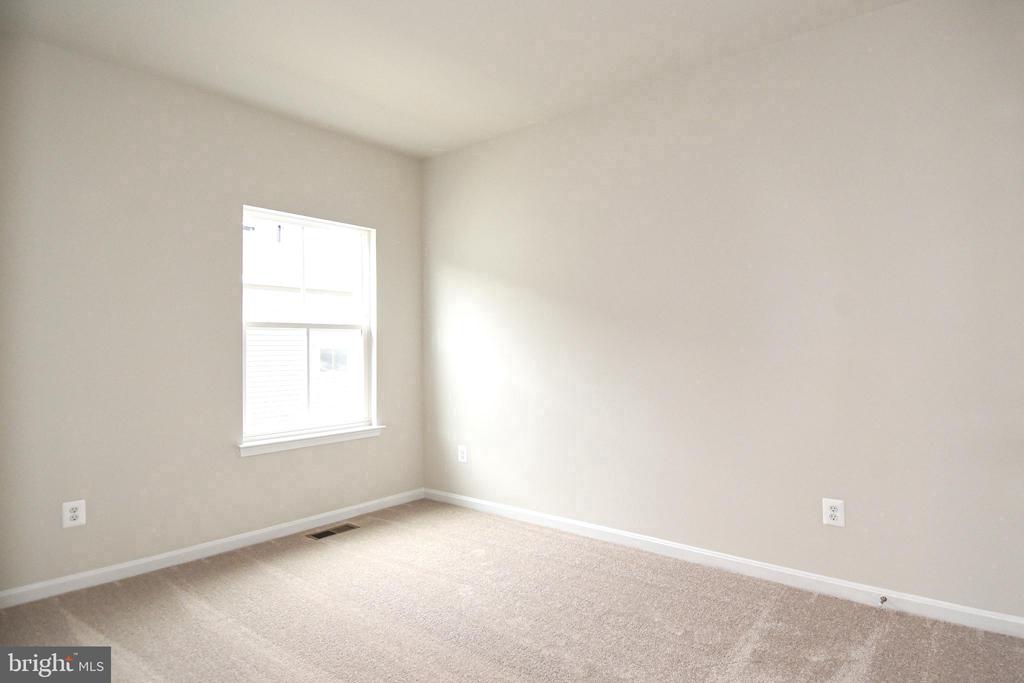 402 MATLOCK LANE