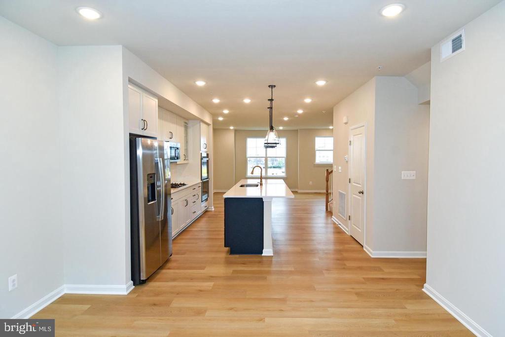 402 MATLOCK LANE