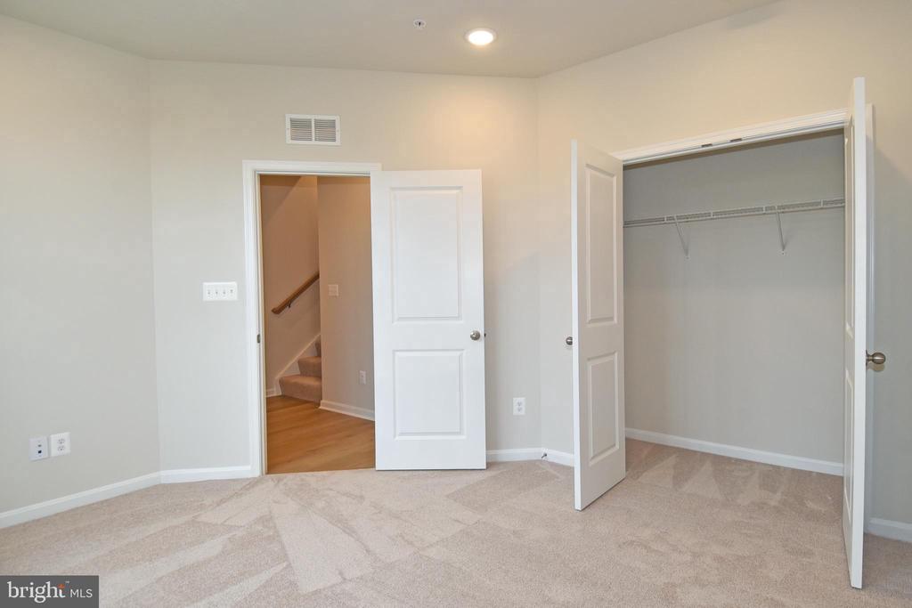 402 MATLOCK LANE