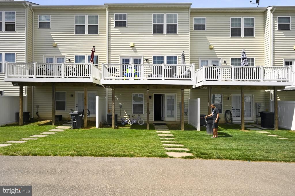 6357 WALCOTT LANE