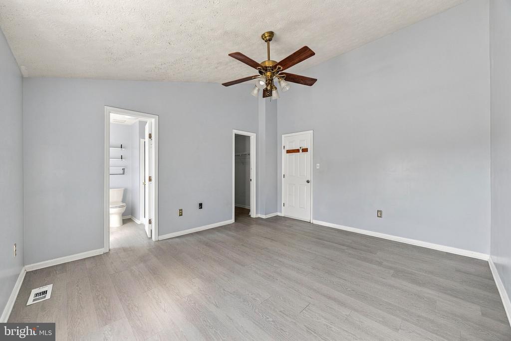 507 GOLDSPIRE CIRCLE