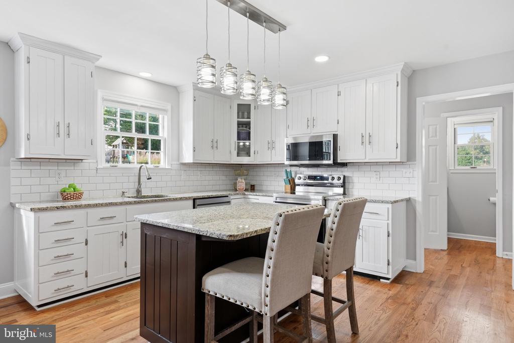 2994 HOPE MILLS LANE