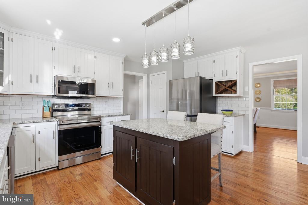 2994 HOPE MILLS LANE
