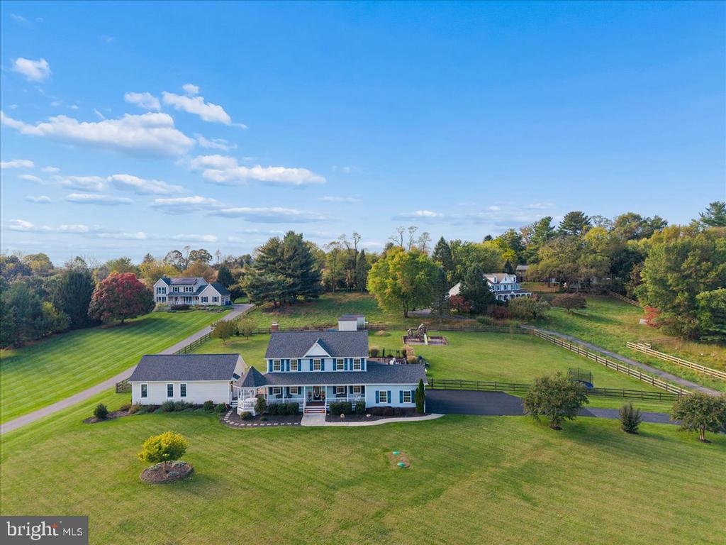 2994 HOPE MILLS LANE