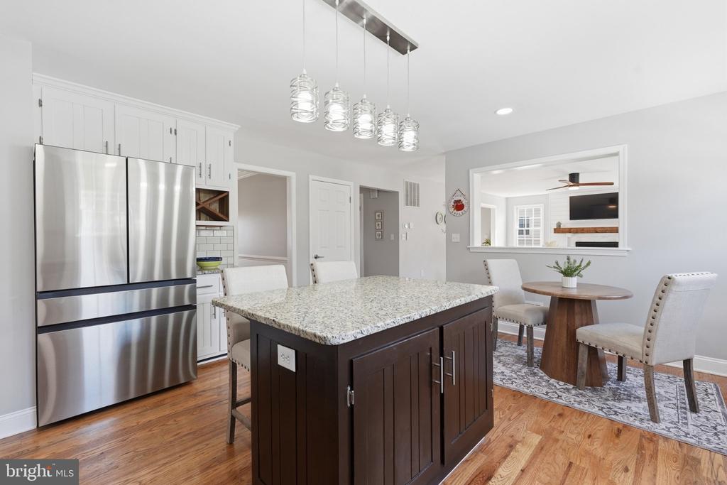 2994 HOPE MILLS LANE