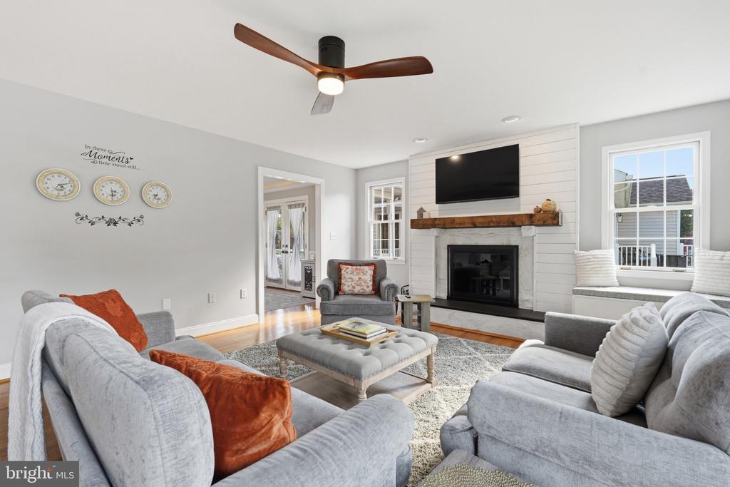 2994 HOPE MILLS LANE