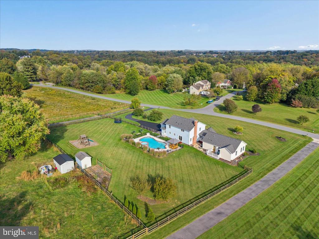 2994 HOPE MILLS LANE