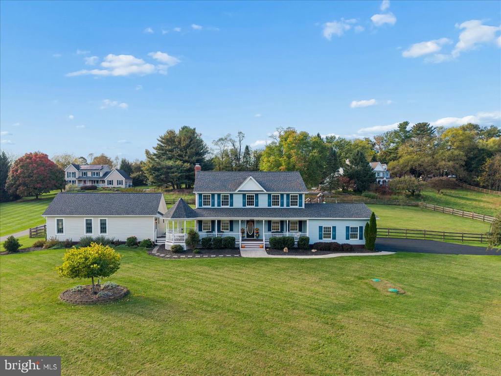 2994 HOPE MILLS LANE
