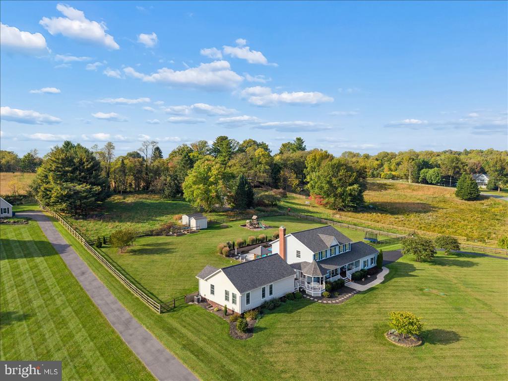 2994 HOPE MILLS LANE