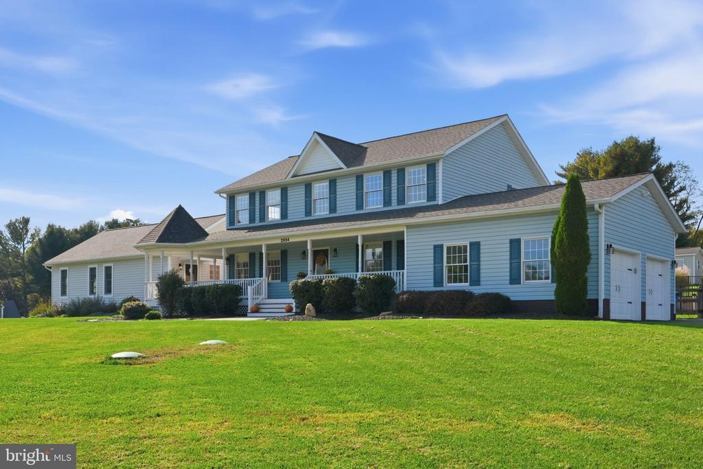 2994 HOPE MILLS LANE