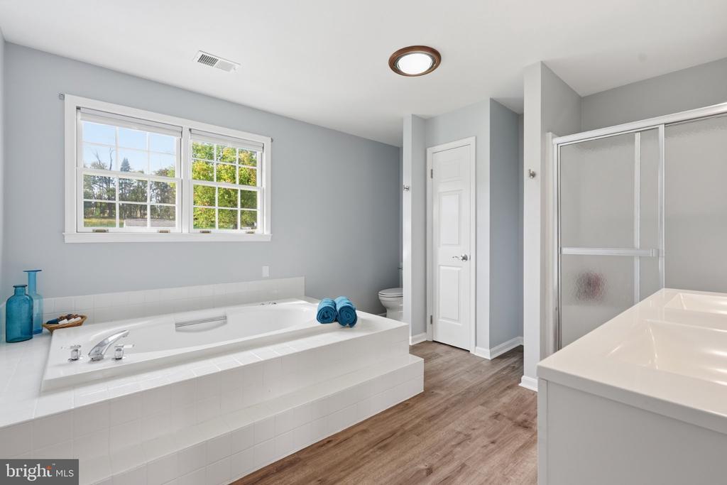2994 HOPE MILLS LANE