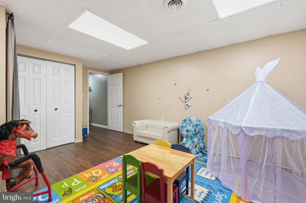 2994 HOPE MILLS LANE