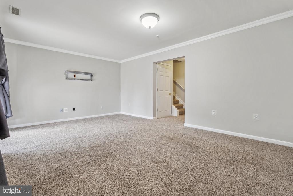 2006 FLAGSTONE COURT