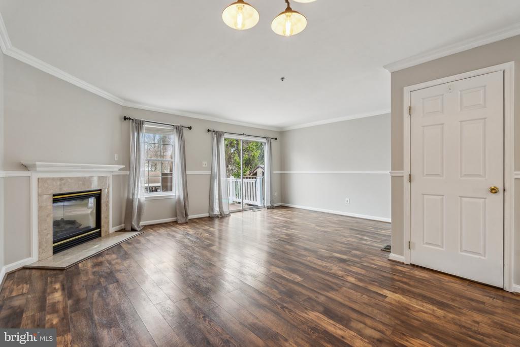 2006 FLAGSTONE COURT