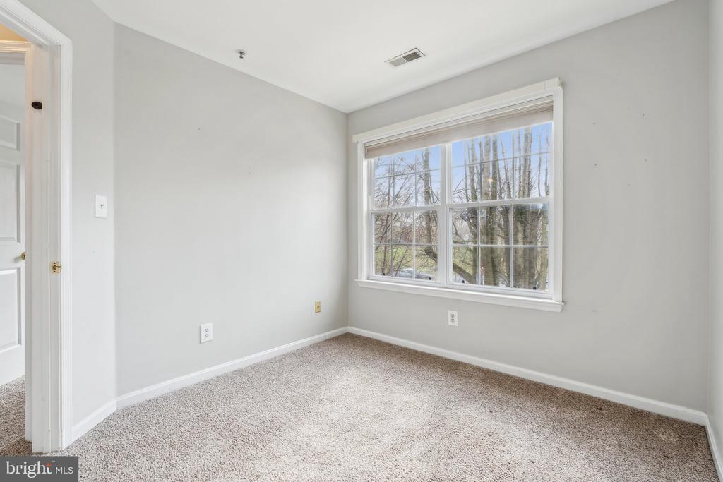 2006 FLAGSTONE COURT