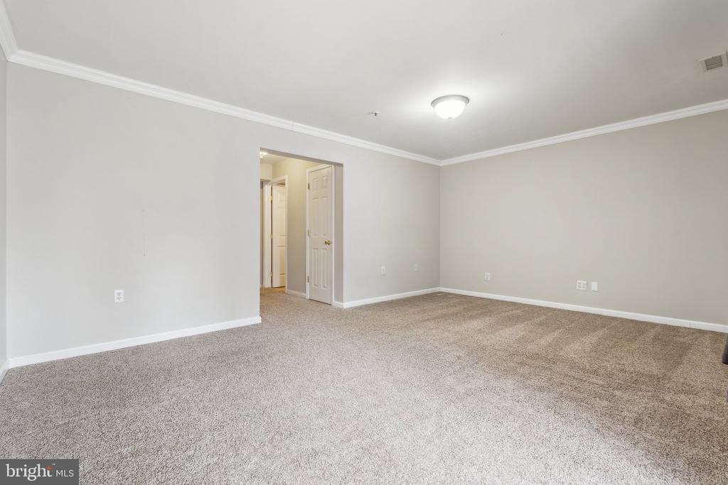 2006 FLAGSTONE COURT