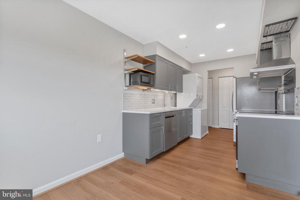 8507 FALLS RUN ROAD Unit: L