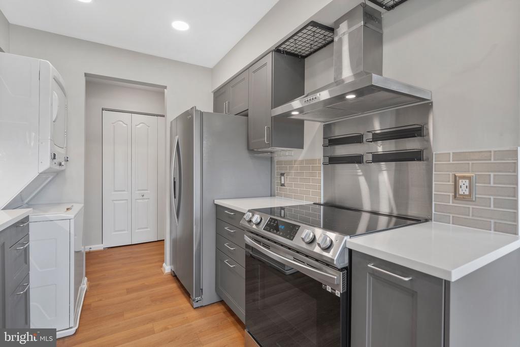 8507 FALLS RUN ROAD Unit: L
