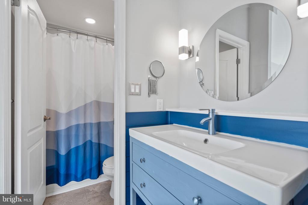 8507 FALLS RUN ROAD Unit: L