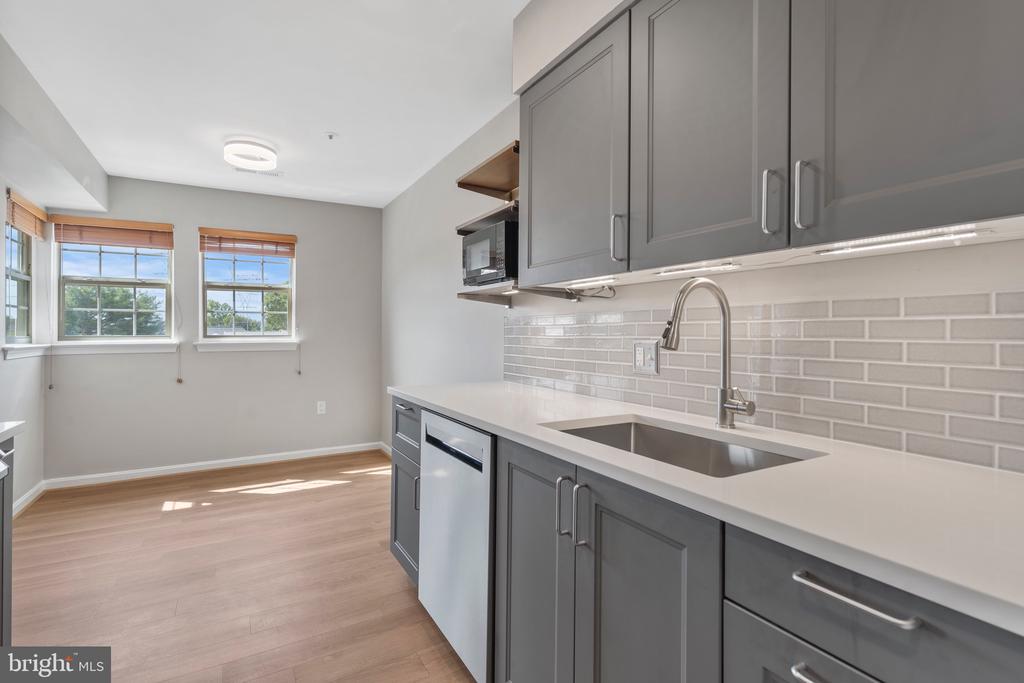 8507 FALLS RUN ROAD Unit: L