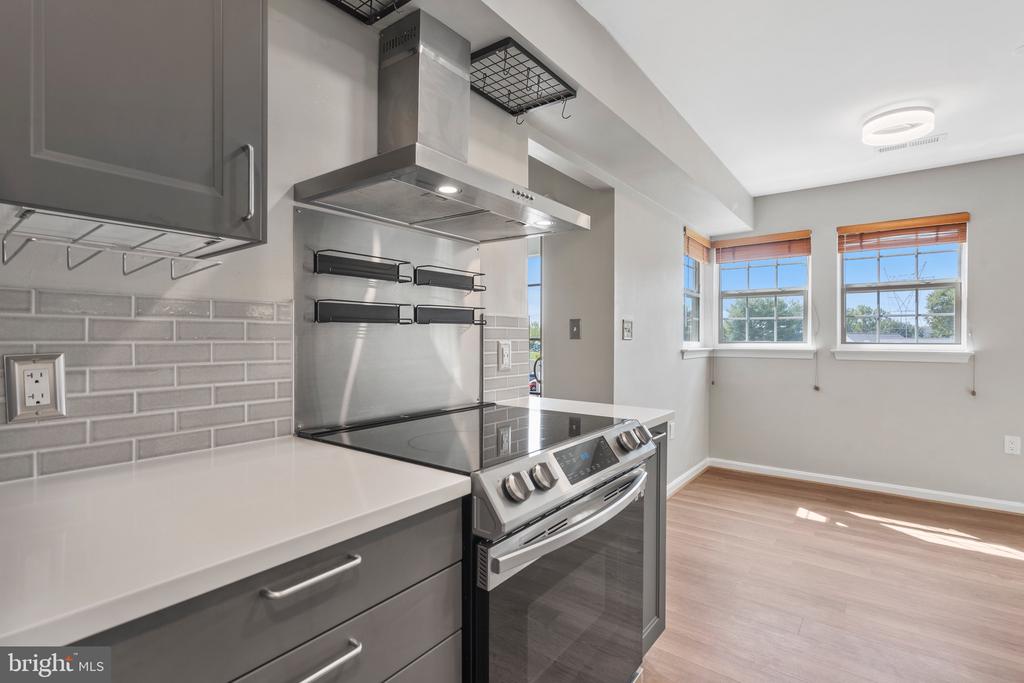 8507 FALLS RUN ROAD Unit: L