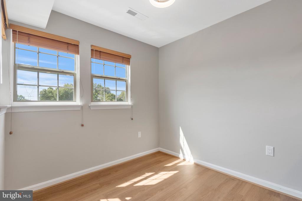 8507 FALLS RUN ROAD Unit: L