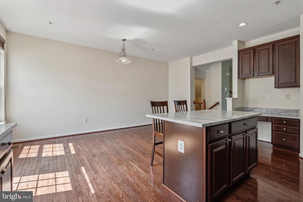 6912 RED CLAY FORGE Unit: 2