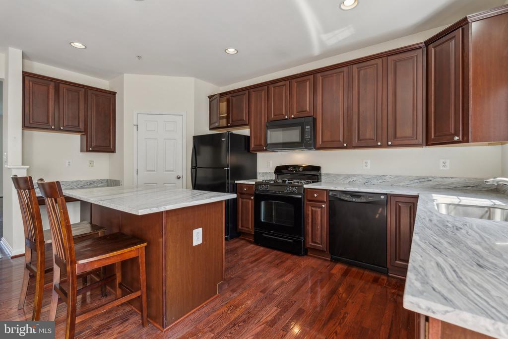 6912 RED CLAY FORGE Unit: 2