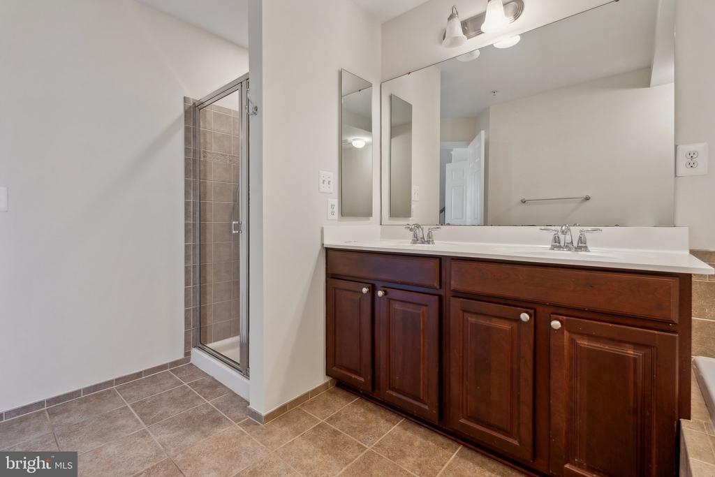 6912 RED CLAY FORGE Unit: 2