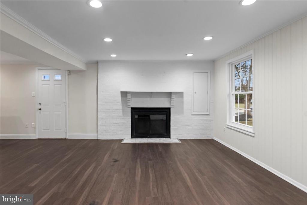 6867 HAPPYHEART LANE