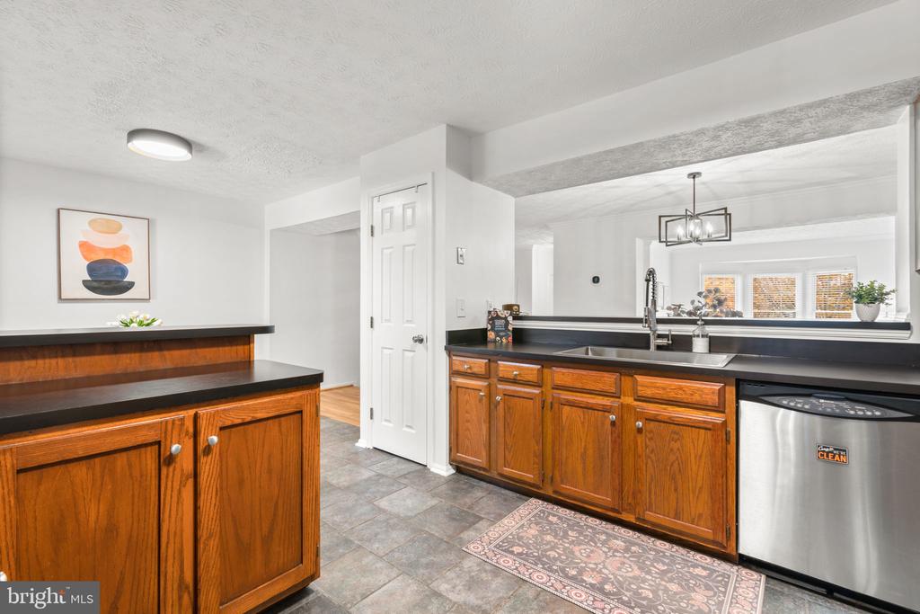 5052 SOUTHERN STAR TERRACE
