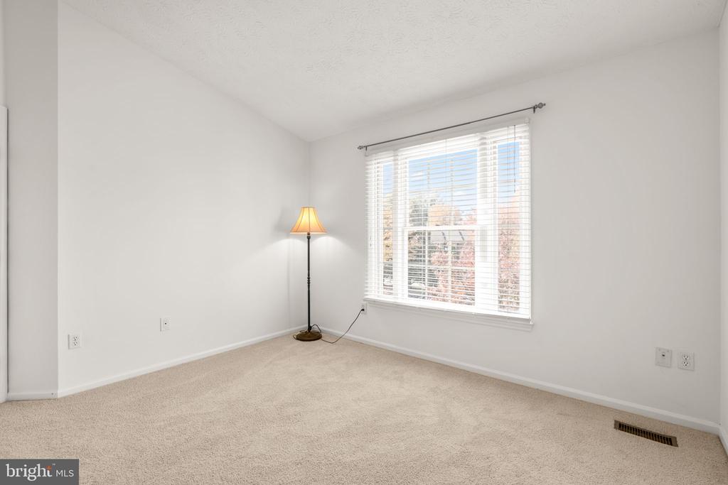5052 SOUTHERN STAR TERRACE