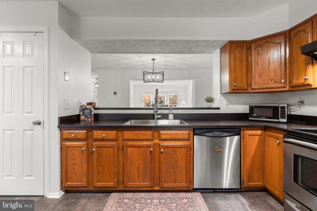 5052 SOUTHERN STAR TERRACE