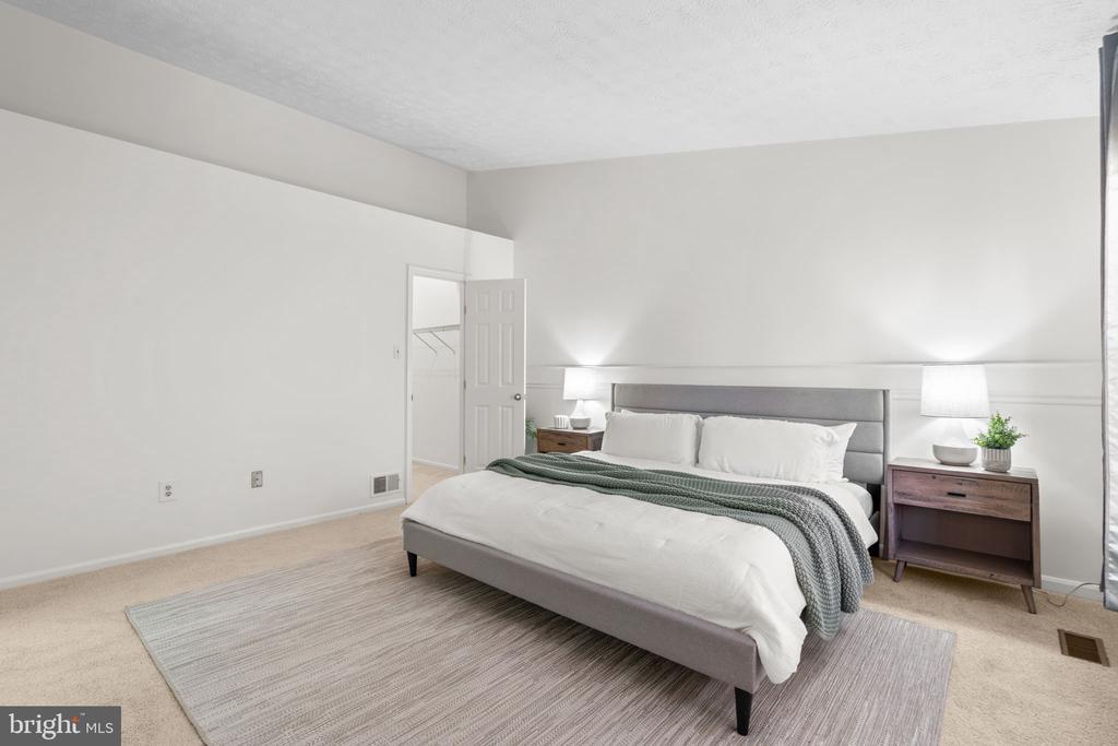 5052 SOUTHERN STAR TERRACE