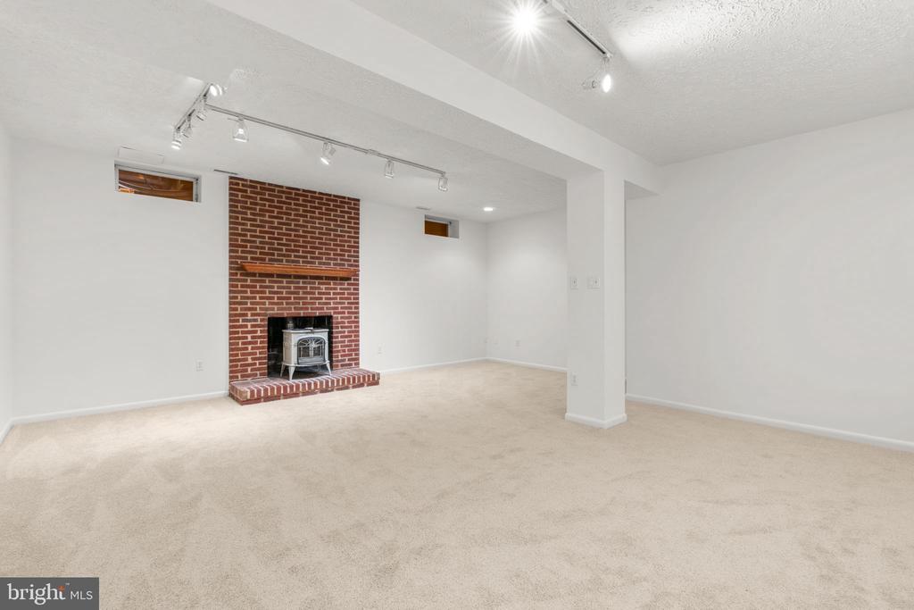 5052 SOUTHERN STAR TERRACE