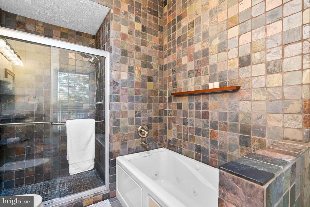 5052 SOUTHERN STAR TERRACE