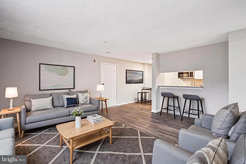 6215 SANDPIPER COURT Unit: 101