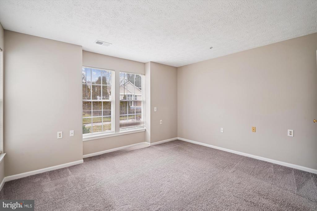 6215 SANDPIPER COURT Unit: 101