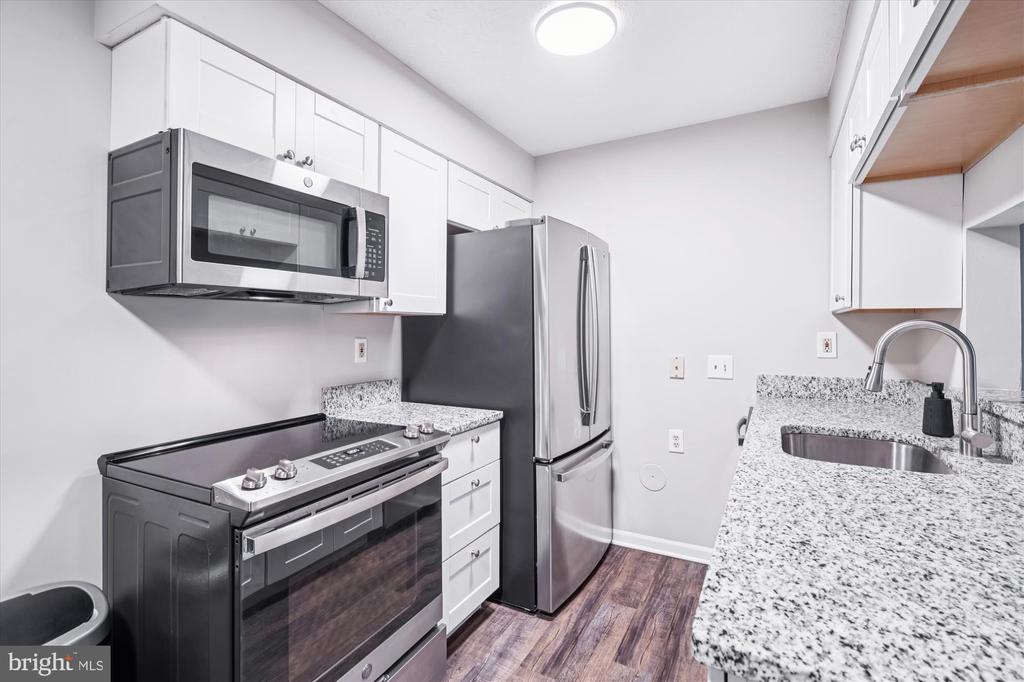 6215 SANDPIPER COURT Unit: 101
