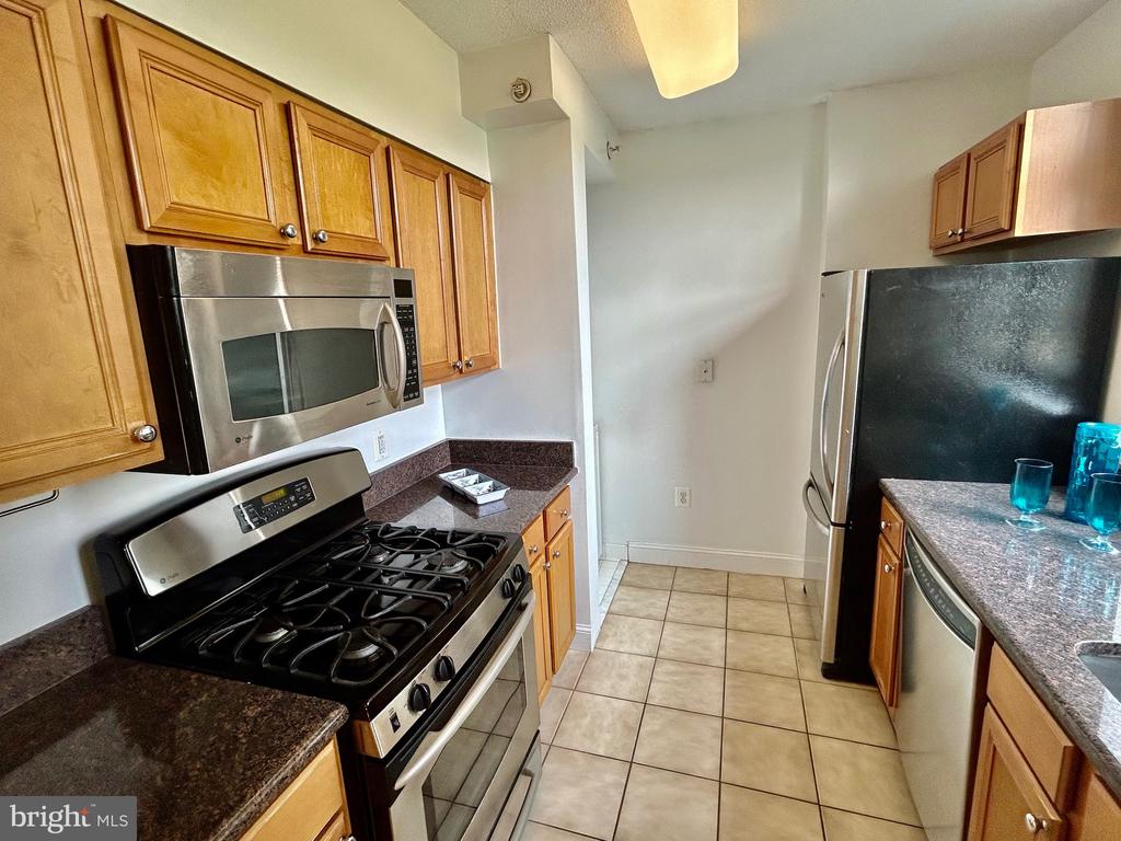 7111 WOODMONT AVENUE Unit: 315