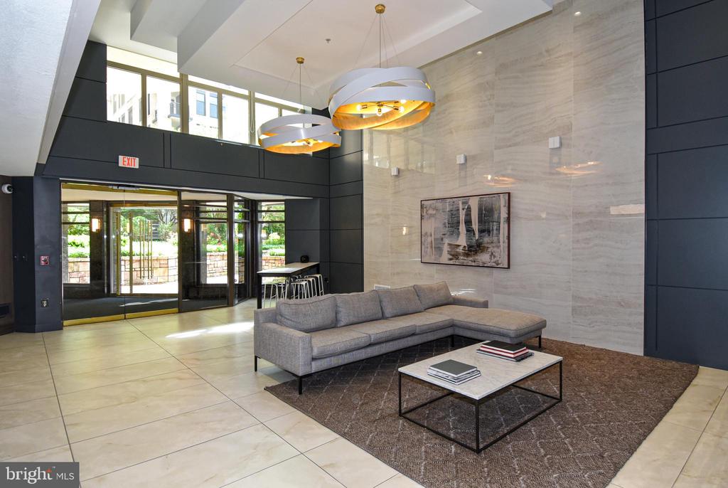 7111 WOODMONT AVENUE Unit: 315