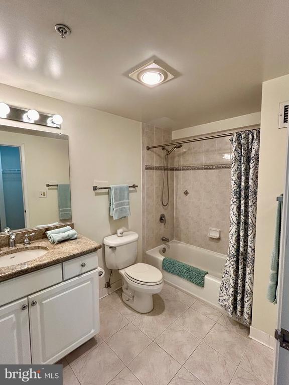 7111 WOODMONT AVENUE Unit: 315