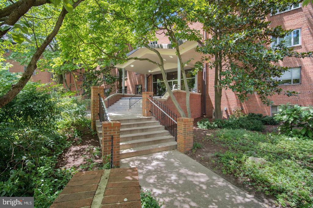 5301 WESTBARD CIRCLE Unit: 222