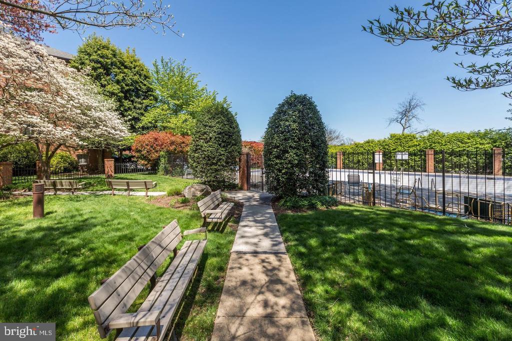 5301 WESTBARD CIRCLE Unit: 222