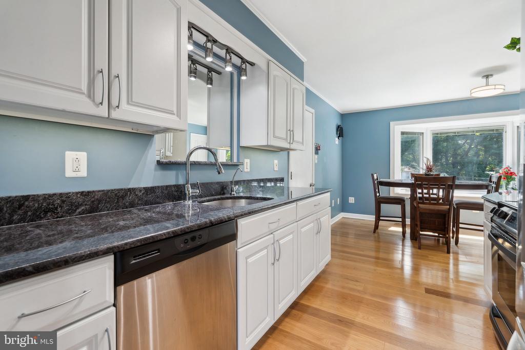 8704 WOODFIELD COURT