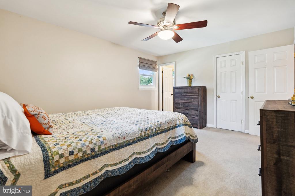 8704 WOODFIELD COURT