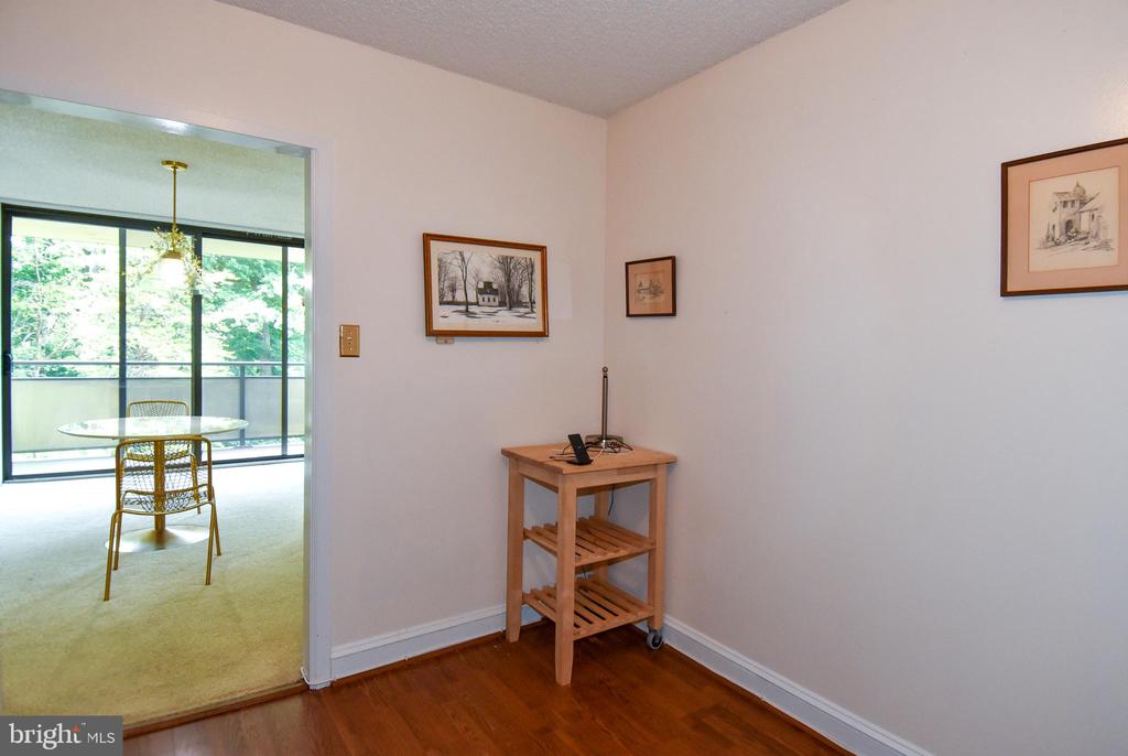 5225 POOKS HILL ROAD Unit: 226N