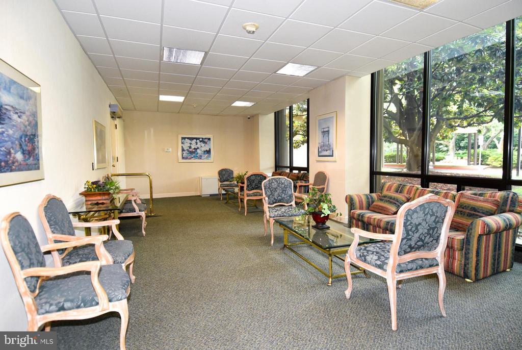 5225 POOKS HILL ROAD Unit: 226N