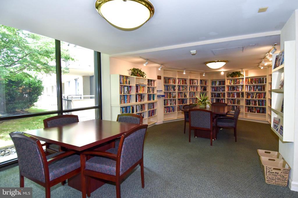 5225 POOKS HILL ROAD Unit: 226N